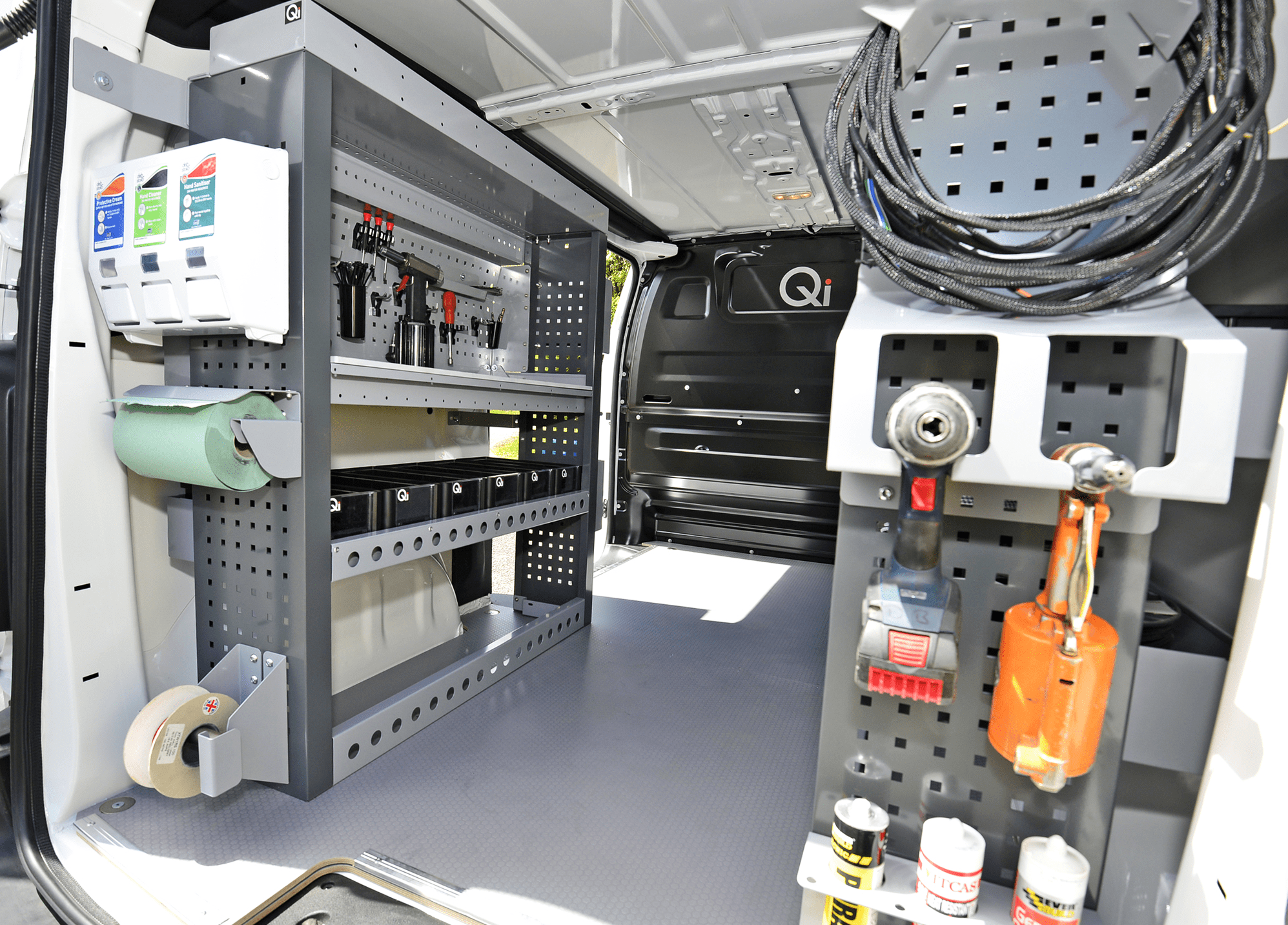 Qi's FAST-FIT racking